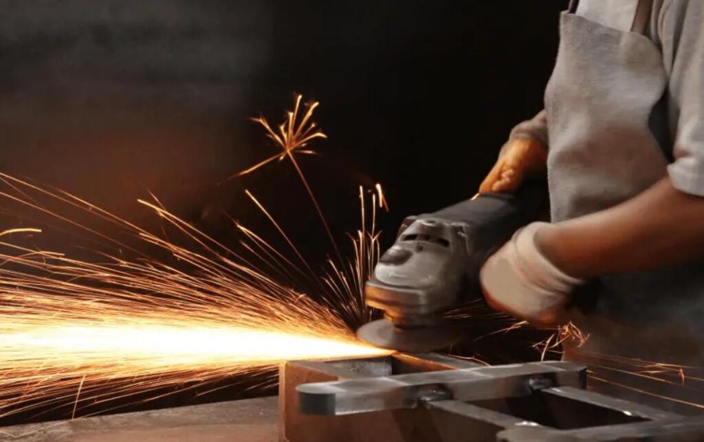 How to Get a Welding Business License