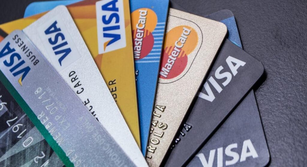 What Credit Card Can I Get With A 315 Credit Score